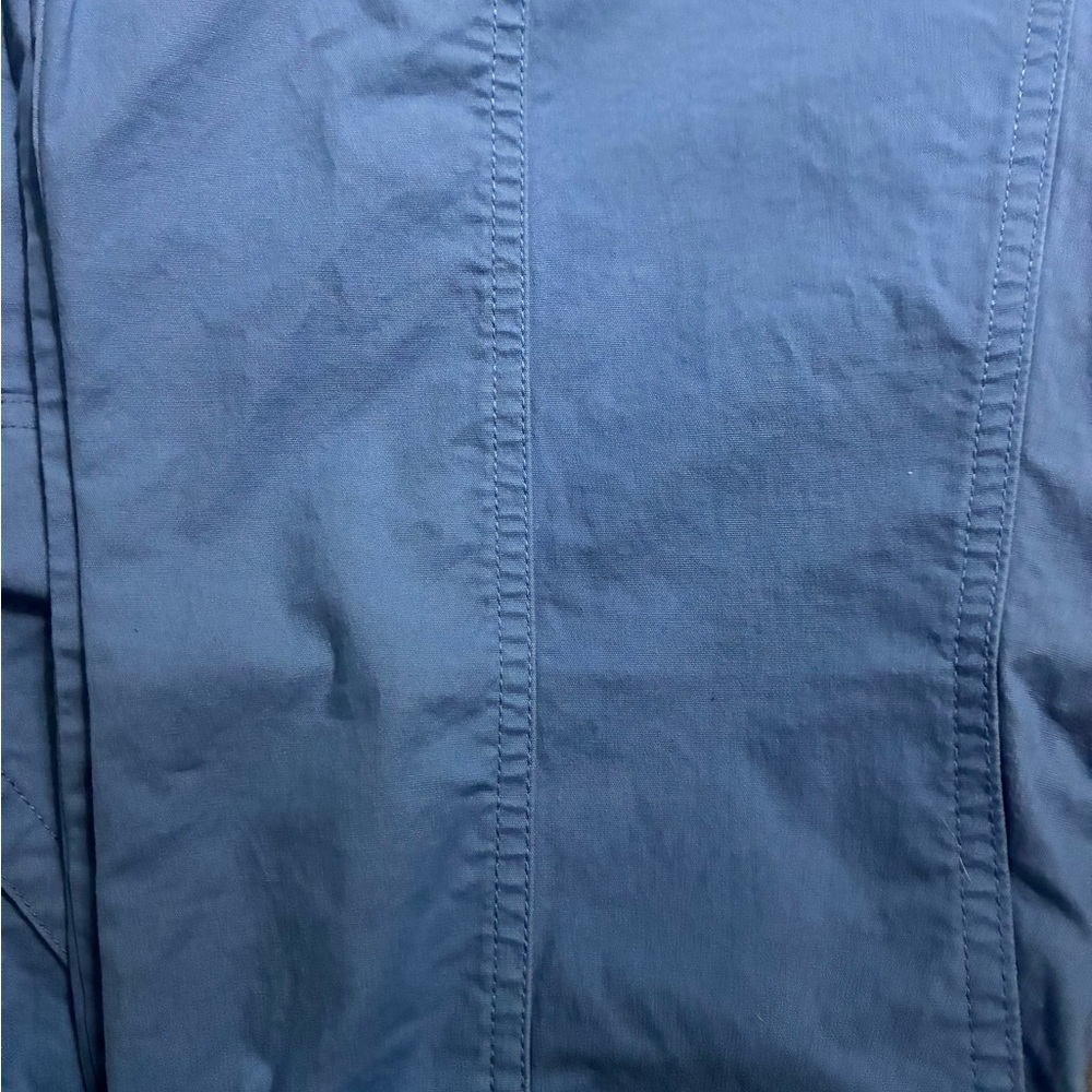 Northern Reflections Blue capris front and back pockets and bottom cuff - Picture 6 of 6